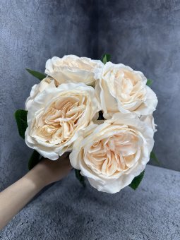 Букет пионовидной розы Бпр 1130-4