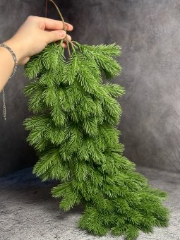 Ветка  еловая Ве 1027