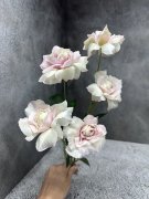 Ветка розы ВР 272-3 Ветка розы ВР 272-3